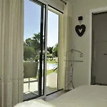 Escapades Lointaines פרפיניין