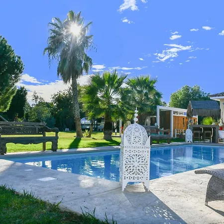 Oda ve Kahvaltı Escapades Lointaines Perpignan