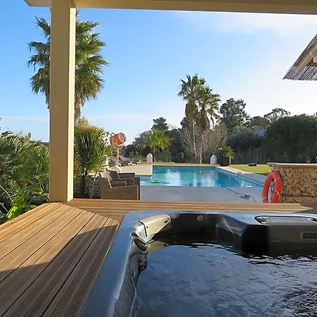 Bed & Breakfast Escapades Lointaines *