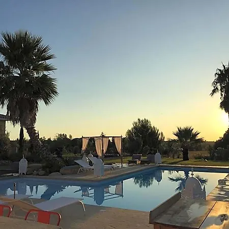 Escapades Lointaines Bed & Breakfast