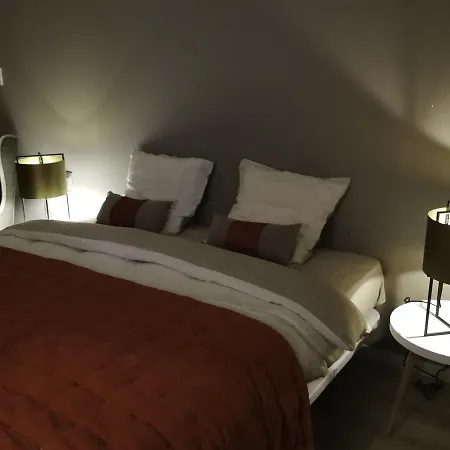 Escapades Lointaines Bed & Breakfast