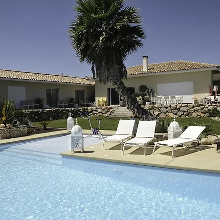Escapades Lointaines Bed & Breakfast *