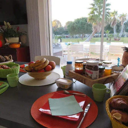 Escapades Lointaines Oda ve Kahvaltı