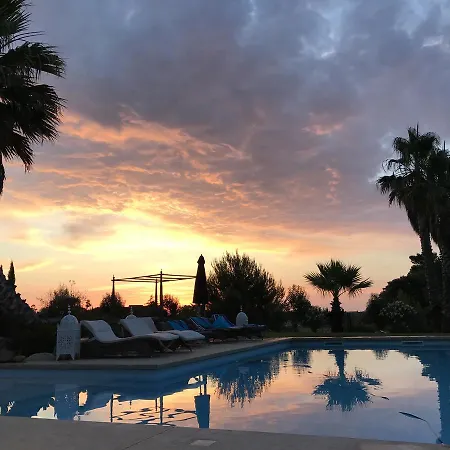 Oda ve Kahvaltı Escapades Lointaines *