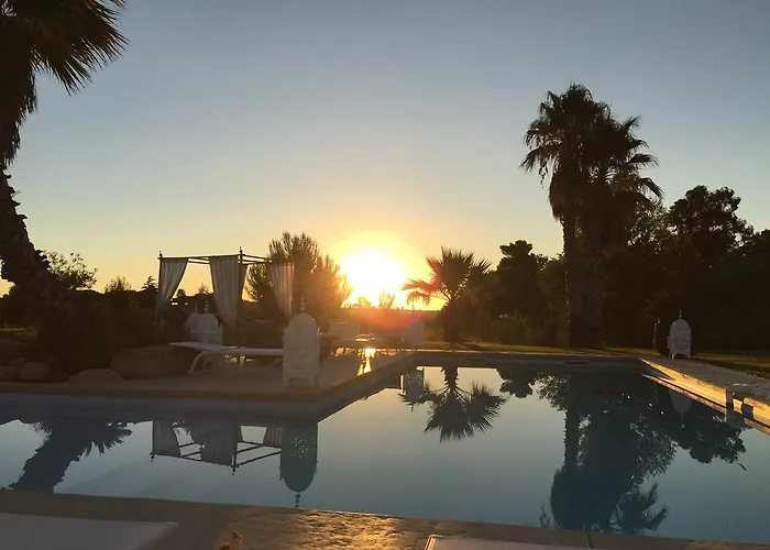 Bed & Breakfast Escapades Lointaines *