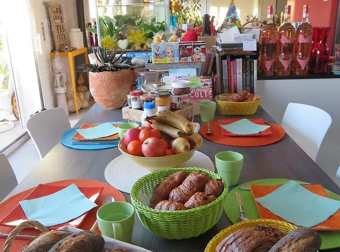 Escapades Lointaines Bed & Breakfast *